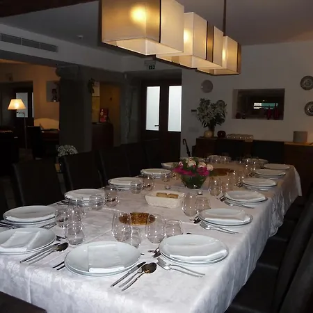 Casa Dos Pocos بيت ضيافة