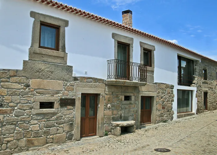Pensionat Casa Dos Pocos 4*
