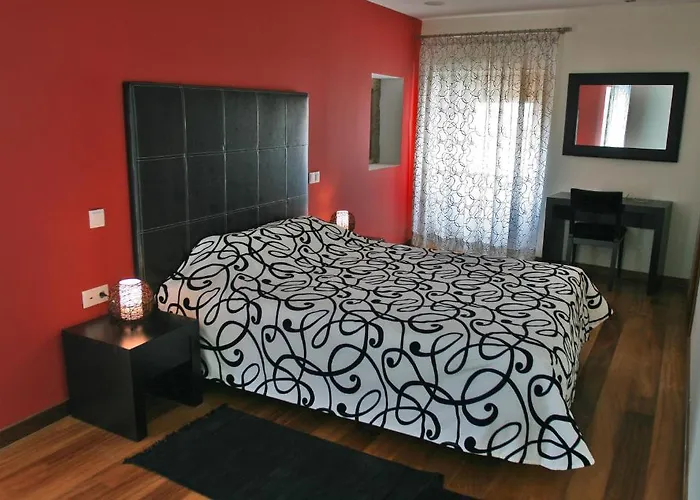 ゲストハウス Casa Dos Pocos 4*